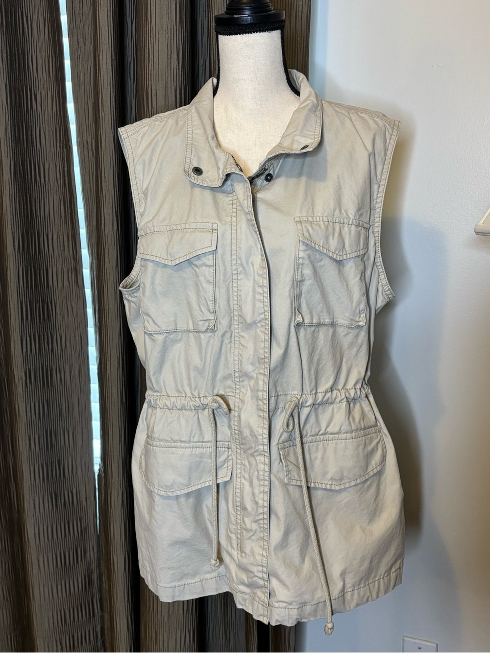 Old Navy Cream Utility Drawstring Vest